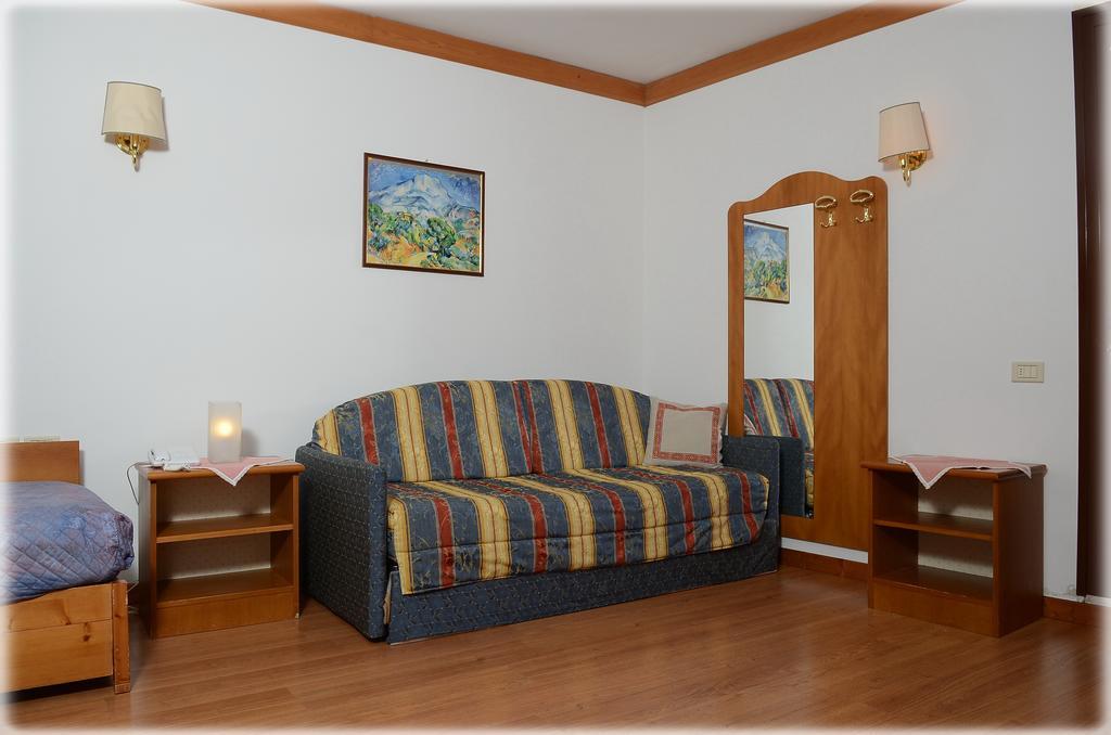Ski Residence San Martino Di Castrozza Chambre photo